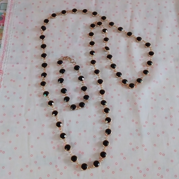 Bezel Set Gold Open Back Black Faceted Crystal Necklace and Bracelet Set - Picture 8 of 9